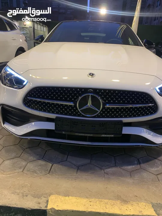 مرسيدس C200 AMG Line موديل 2024 – سقف بانوراما حالة الزيرو كاميرا 360°  تحكم كهربائي في مقاعد السائق