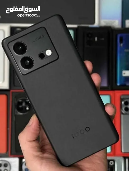 VIVO IQOO NEO 8 مستخدم شهر