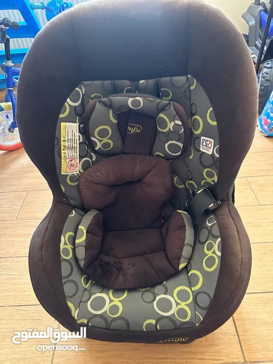 كرسي سيارة أطفال  Evenflo Sonus Convertible Car Seat