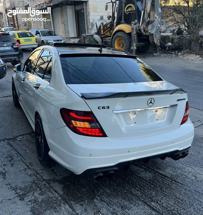 سعر فرررم كاشش Mercedes C-class كيتAMG 63 2014 فلللل فحص نخب