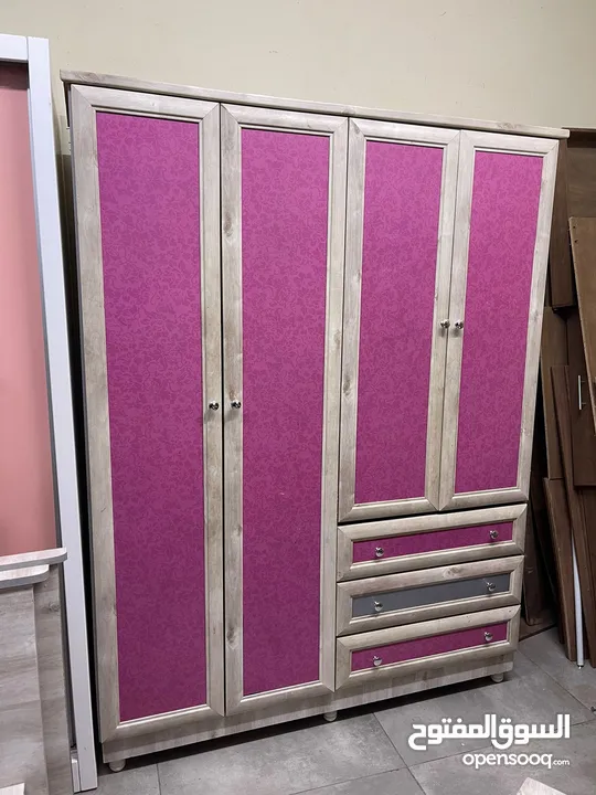 غرفة نوم بتختين مفرد وكومدينة ومكتبة وخزانة سعر حرق