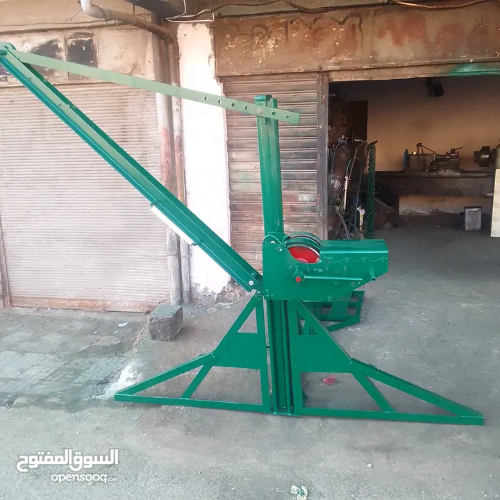 خلاطات باطون و ونش صرصور ومروحيات هيلكوبتر