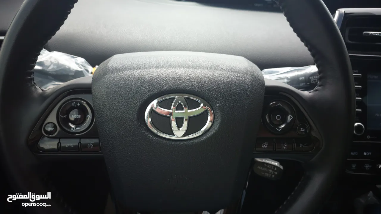 تويوتا بريوس 2022 XLE فحص كامل فل ما عدا الفتحة صنف بيرسونا TOYOTA PRIUS 2022 XLE FULLY LODED
