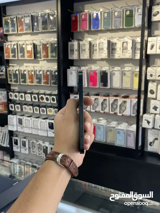 Iphone 13 مشفر