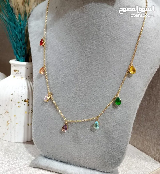 سوار ذهبي فاخر بتصميم أنيق ومميز