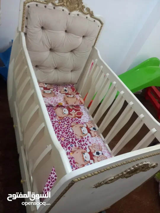 تخت سرير اطفال للبيع