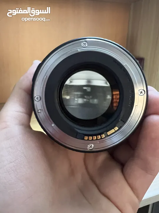 عدسة 85mm f1.8 canon ولا خدش في حاله جيدة جذًا لممتازة