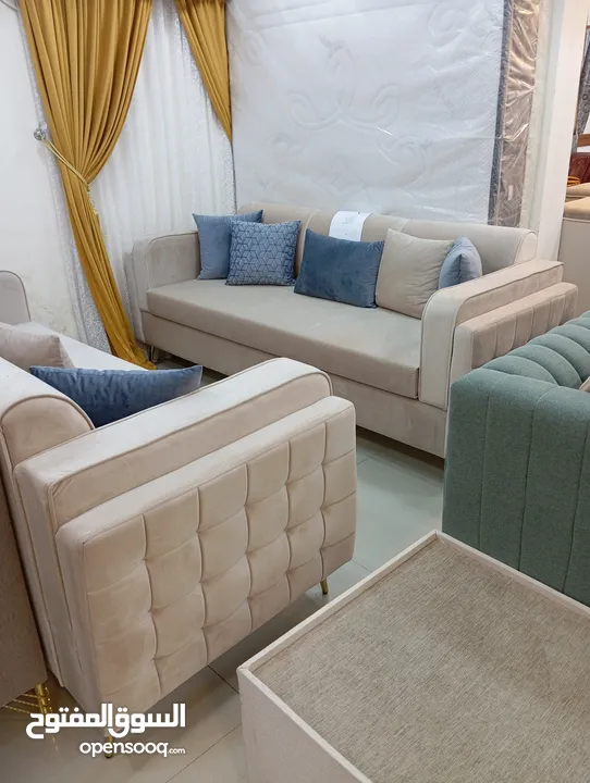5 seetar one tabal 6 seater 7 seater one tabal 40 Rial one seet