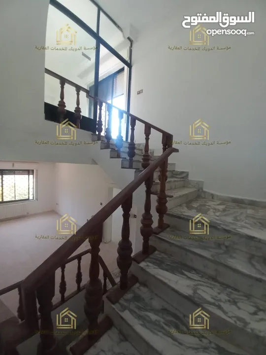 فيلا للايجار .. يوجد خيارات اخرى Villa for rent.. other options available / V152