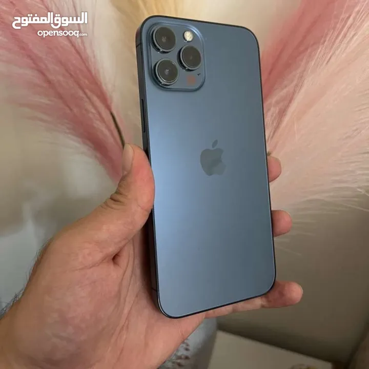 iPhone 12 Pro Max  مساحته:128 بطاريته:98 +مش مغيرا ولا مجدده  مغير شاشه جي اكس  ومغير باك