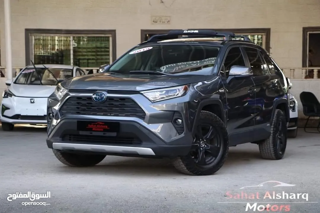 Toyota rav4 2020 xle ليثيوم