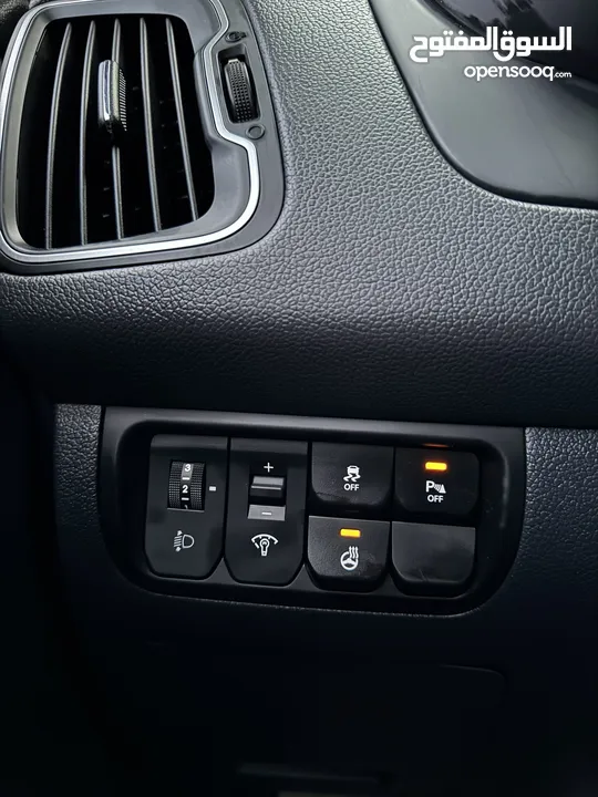 ‏  كاملة الاوصافAbu Kwaik Motors..  Kia Rio 2017  فحص ممتاز طلاء الشركة بالكامل ،، عداد 47 الف اصلي