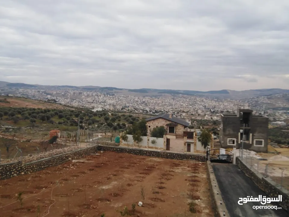 شاليه للبيع في جرش دوبلكس منطقة فندق غصن الزيتون