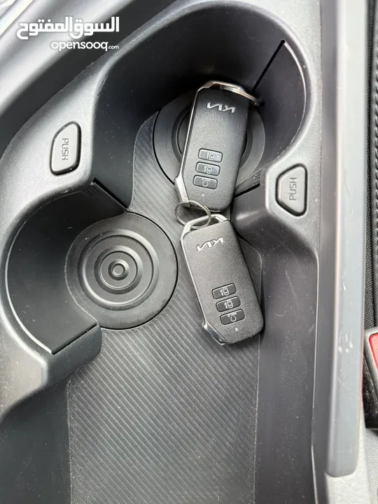 كيا نيرو ترخيص 2023 محرك 1600 هايبرد جير أوتوماتيك 141 حصان