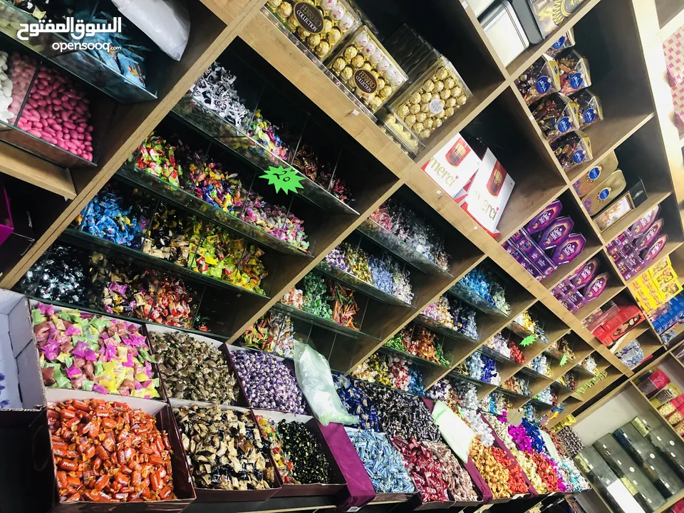 محلات تجاريه لليجار  وبيع الديكور والعده
