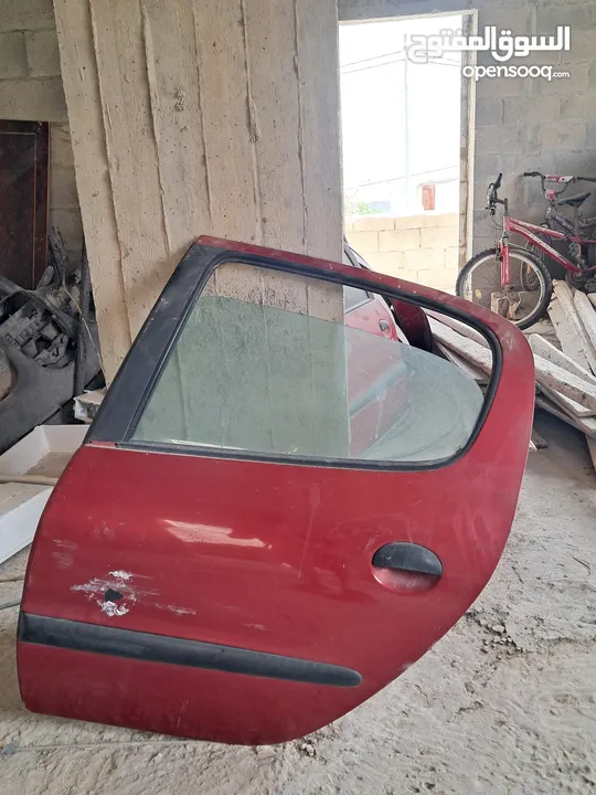 قطع غيار بيجو 206 موديل 2005 بحالة جيدة