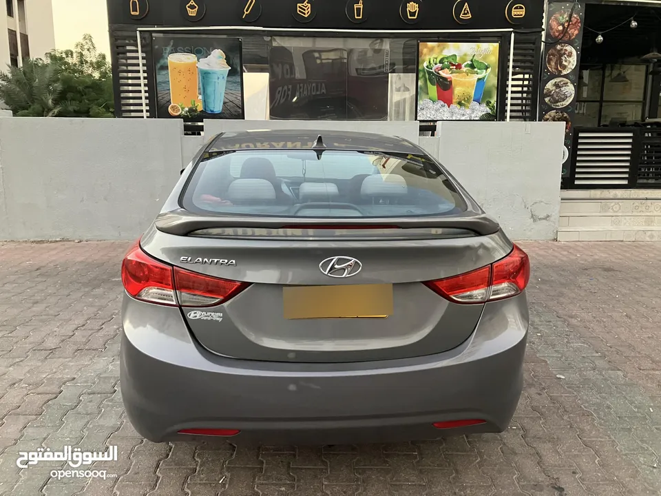 Hyundai Elantra 2013