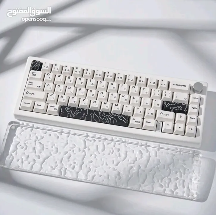 مجموعة غطاء مفاتيح Spacebar و Esc في لوحة المفاتيح الكهربائية الميكانيكية بتصميم خريطة أرضية سوداء