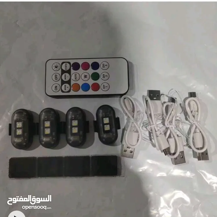 مجموعة أضواء RGB LED مكون من 4 قطع (مع جهاز تحكم عن بعد)