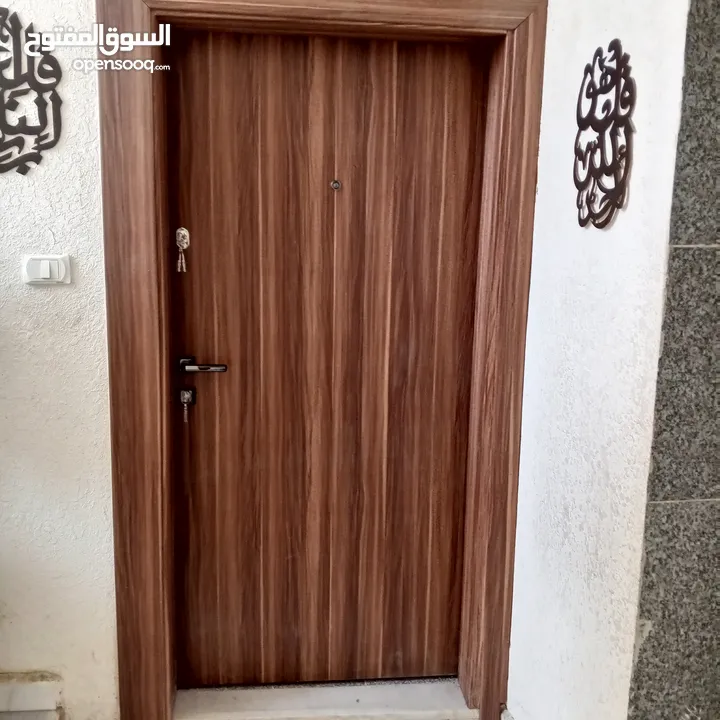 عرض على ابواب الخشب