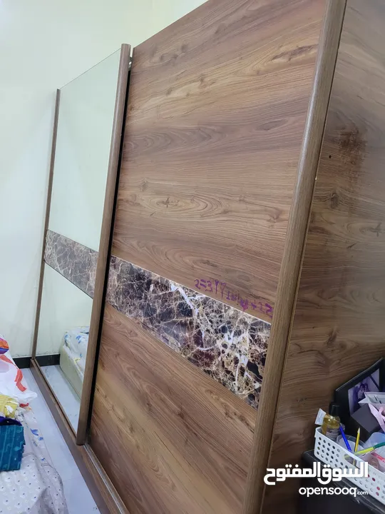 Double sliding door cupboard