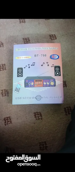 جهاز جديد مع سماعات