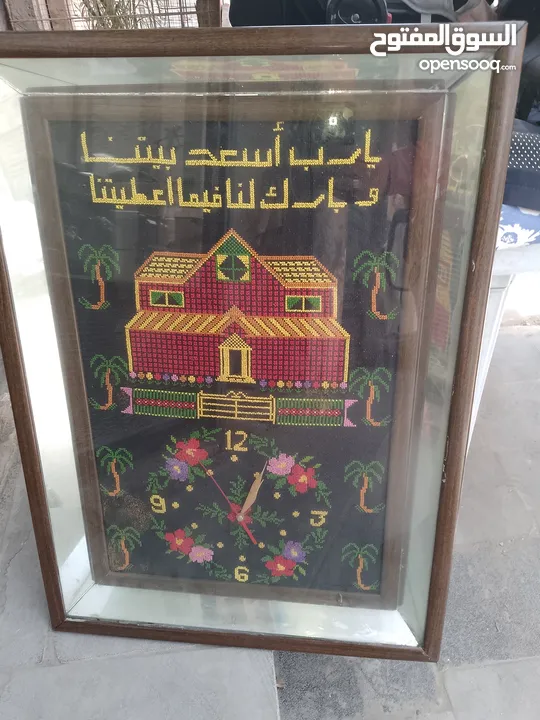 مستلزمات بيبي حديثي الولادة والرضع كارسيت بيبي كووت وشنته وكارسيت وفرشة لعب وغيار موجودات بالبقعة