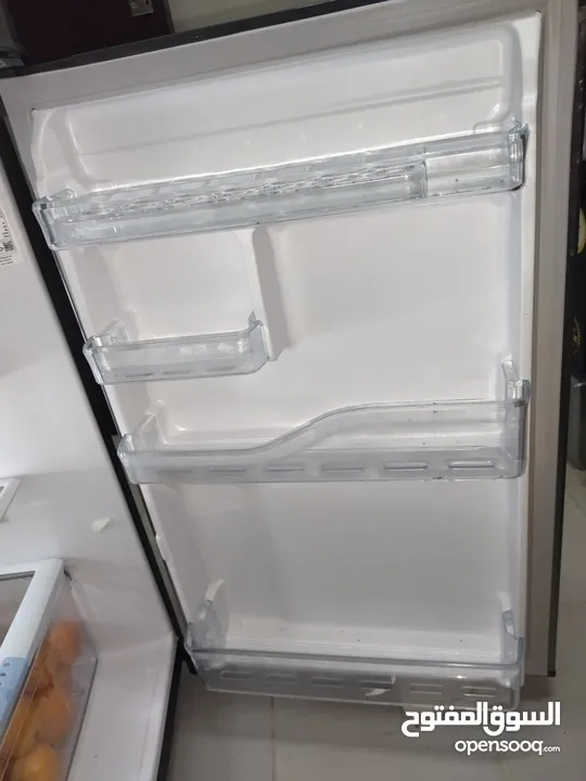 Minimally used HITACHI fridge-freezer