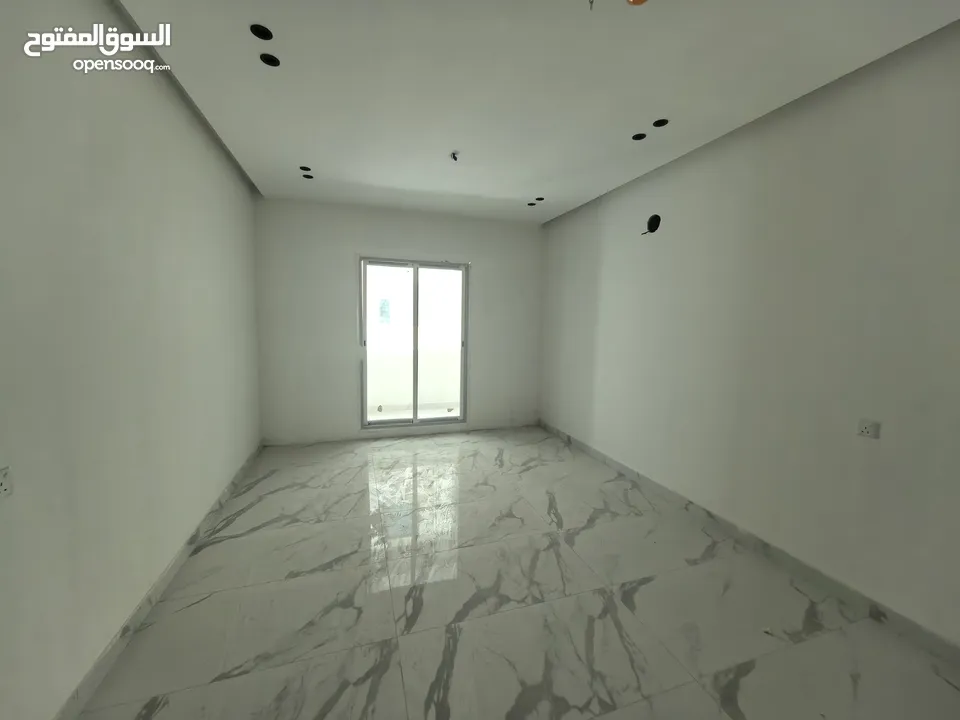 عرض خاص احجز شقتك مطلة على الشارع الرائيسي موقع ممتاز. #شقة سكنية راقية جدا للبيع