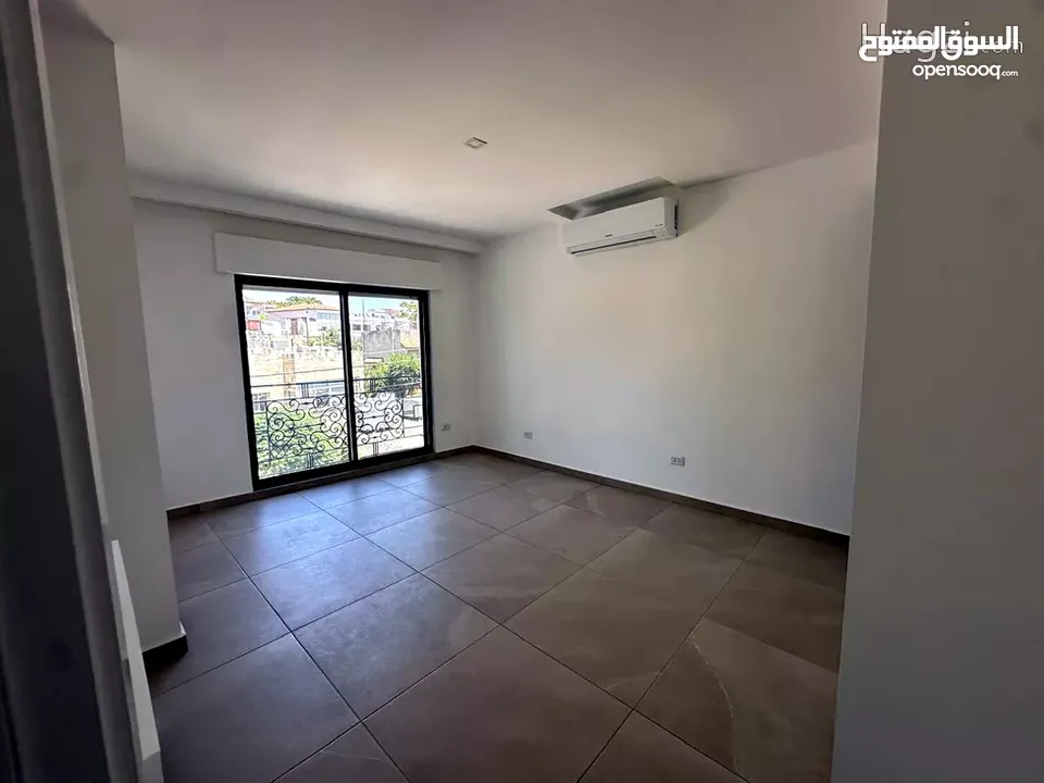 شقة مفروشة للايجار في جبل عمان ( Property 38242 ) سنوي فقط