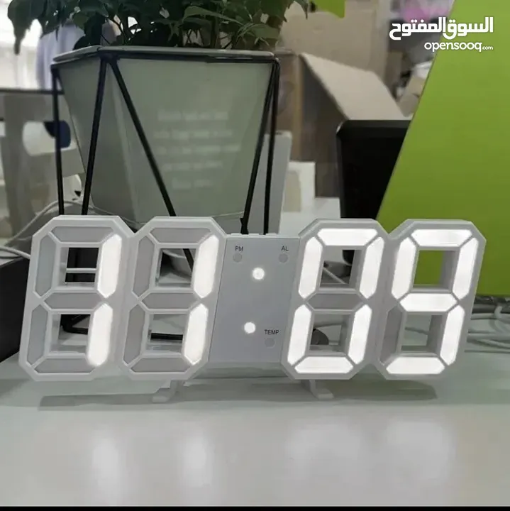 ساعة رقمية LED ثلاثية الابعاد