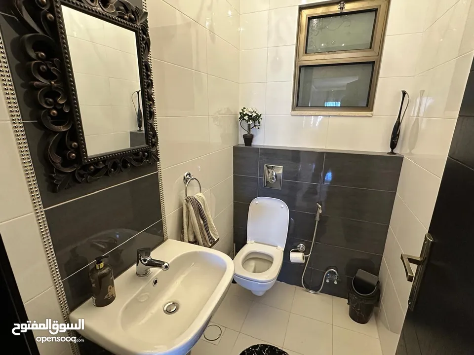 شقه مفروشه للايجار في طريق المطار ( Property 40592 )-175037760