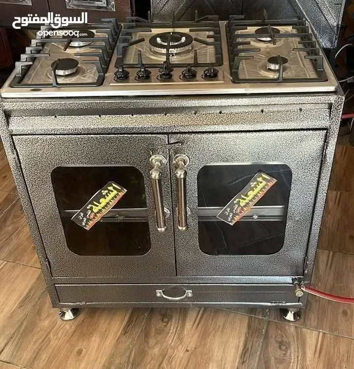 غاز غطس 5عيون مع فرن عربي قياس 90عمق 60. ثلاث الوان بني سلفر اسود