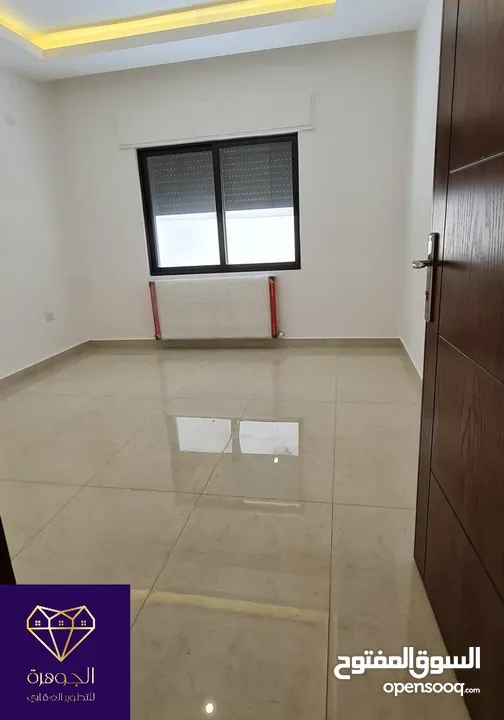 شقة شبه أرضية فخمه ومميزة لم تسكن لقطه وبسعر مغري جداا يا بلاش عرض خاص ع اخر شقة ضاحية الرشيد