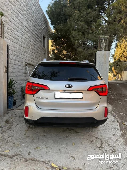 جب كيا سورينتو 2015 ولا ضربة ماشي 126 كيلو فقط 7 ركاب 4x4