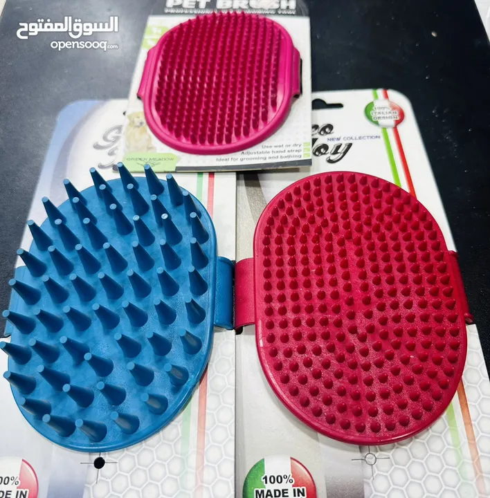 كفوف حمام وفرشاة تمشيط وحمام للقطط والكلاب