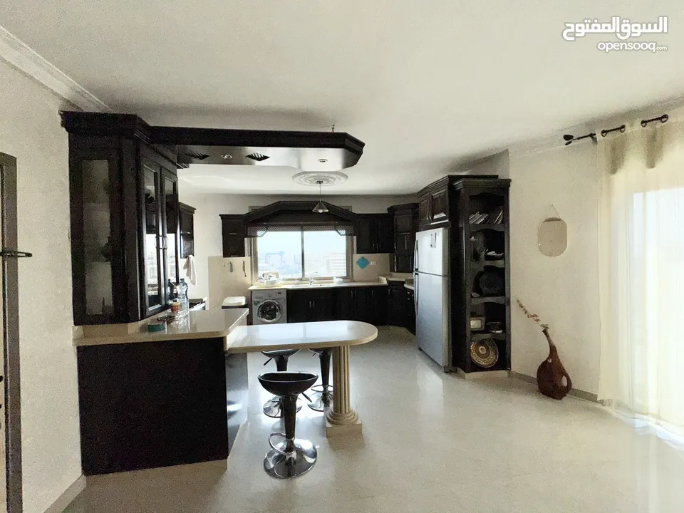 رووف للبيع  في البالوع لقطة بسبب السفر