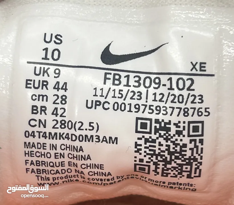 بوت NIKE ZOOM رجالي لون مميز اصلي افحص على الكود متوفر النمر من40 حتى 44