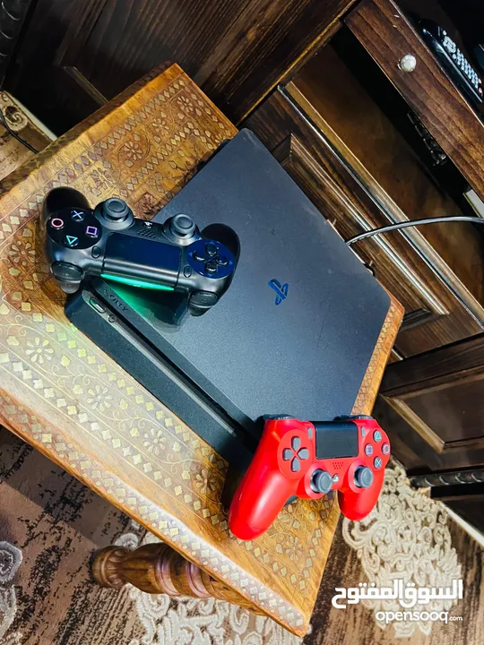 Playstation 4 Slim  بلاستينش 4 سلم