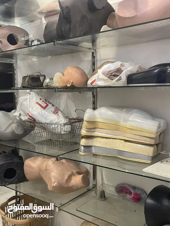 فاترينت وملكانات وستاندات ورفوف للبيع في نابلس