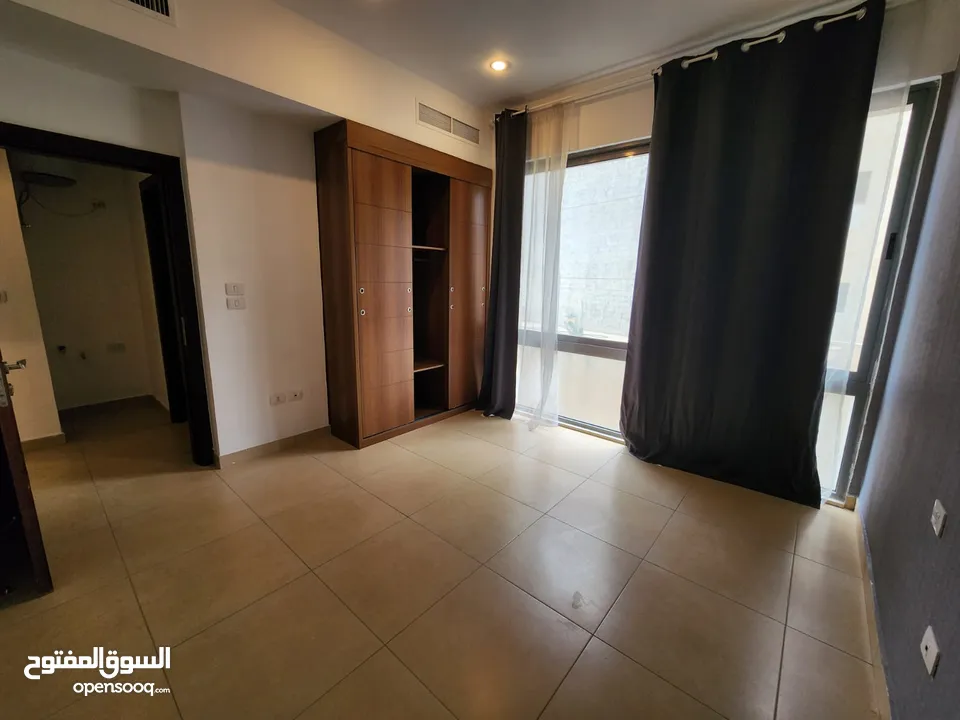 شقة استثمارية فارغة للبيع أو للإيجار - ref : 14589
