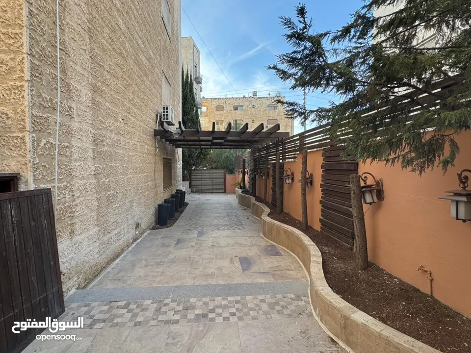 Ground floor apartment for sale in 7th circle شقة أرضية للبيع في الدوار السابع