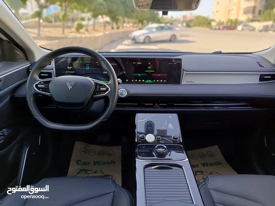 نيتا يو برو 2022 مع فتحه بانوراما بحاله الوكاله