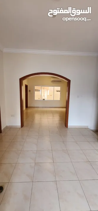 4Me8Beautiful 5 bedroom villa for rent in Al Ansab Heights.