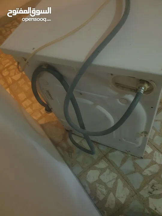 غسالة ايريستون مستخدمه بحالة جيده جدا للبيع