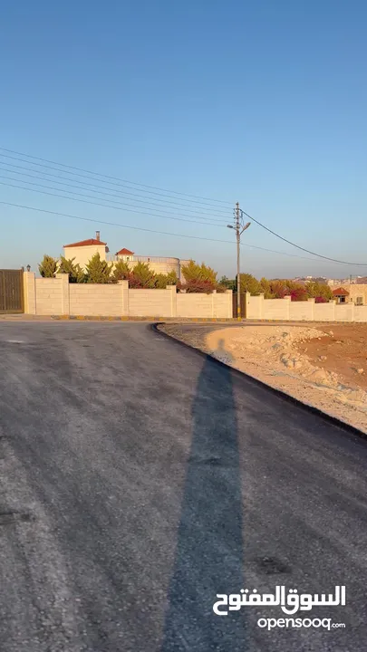 قطعة ارض للبيع (فُرصة العمر) بأجمل موقع في ام رمانة  حي القاسم مقابل شفا بدران ، أجمل أطلالة