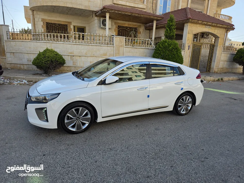 هونداي ايونك 2018 فل كامل فحص كامل عداد 130Km مالك 1 فقط
