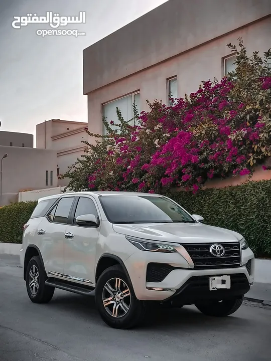 TOYOTA FORTUNER 2022 AGENT MAINTAINED CAR FOR SALE