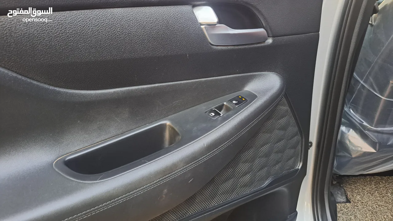 عرض على هونداي 7 ركاب سنتافيه 2020 بالاضافات المميزه والدفع الرباعي يد اوولا البيع مستعجل بسبب السفر