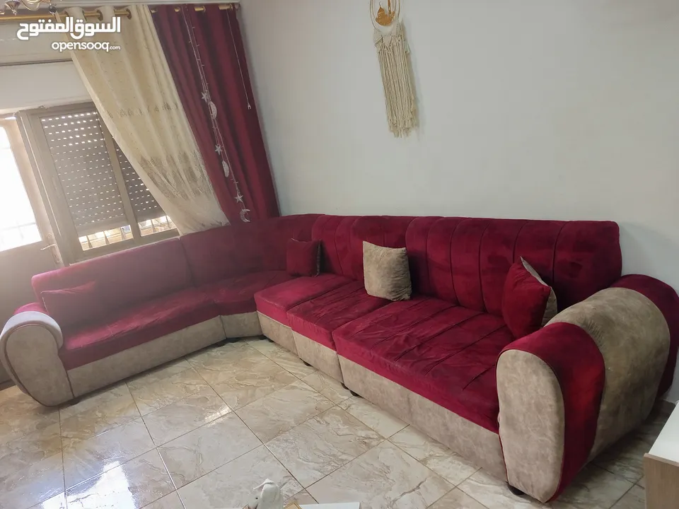 كورنر +طاولة
